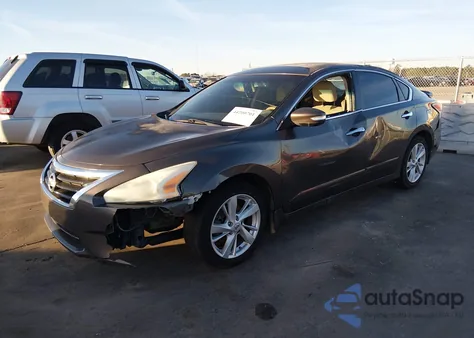 2015 Nissan Altima 2.5 Sv из США, поврежденный, VIN 1N4AL3AP7FC291361